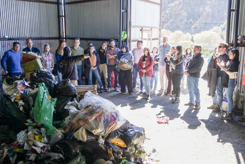 La comisión de Medio Ambiente se reunió en Aluminé para abordar los proyectos de tratamiento de residuos sólidos urbanos